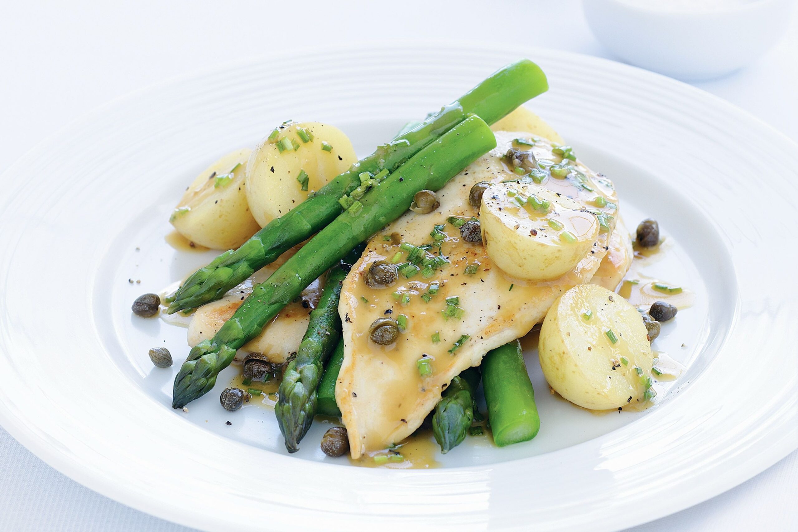 chicken-scallopine-with-verjuice-capers-and-asparagus-32410-1